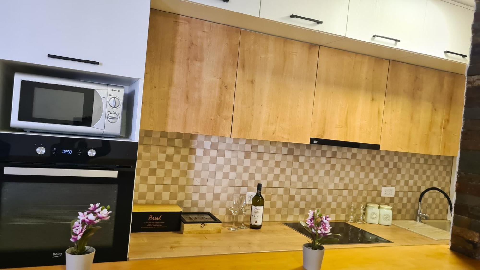 Boka Apartment Kotor Luaran gambar