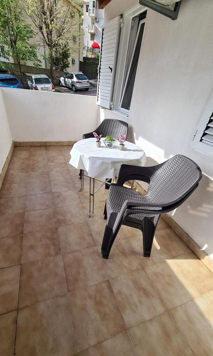 Boka Apartment Kotor Luaran gambar