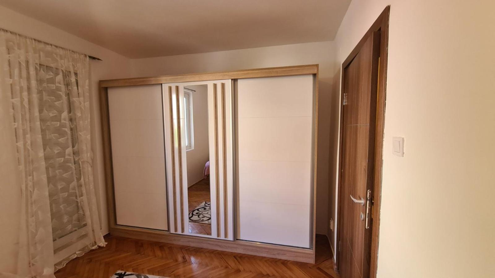 Boka Apartment Kotor Luaran gambar
